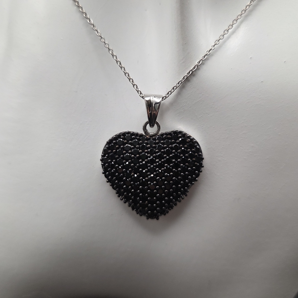 Sterling Silver Black Pavé Heart Pendant 18" Necklace. NWT
